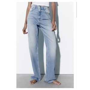 NWOT - Zara TRF WIDE LEG JEANS - Size 4